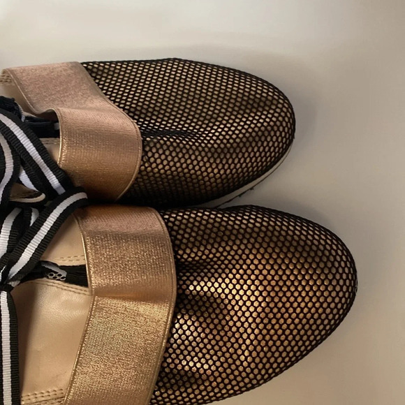 Steve Madden Rose‎ Gold Black Two Tome Kaison Size 8 Fashion Sneakers Pink Mesh - Picture 4 of 10